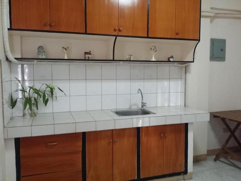 Bridgeview Hotel Laoag Ngoại thất bức ảnh
