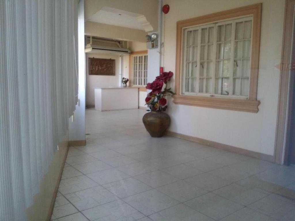 Bridgeview Hotel Laoag Ngoại thất bức ảnh