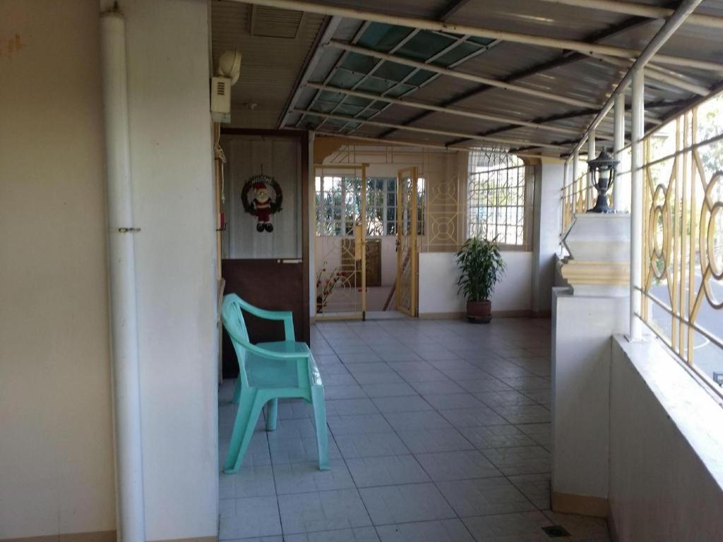 Bridgeview Hotel Laoag Ngoại thất bức ảnh